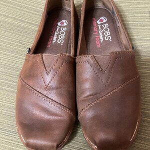 Bobs From Skechers Memory Foam Size 5 Brown